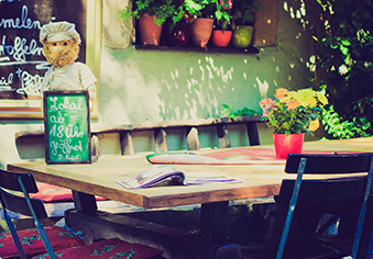 green_table